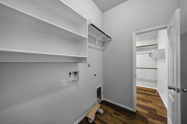 Building Photo - 5301 Anaheim Ave