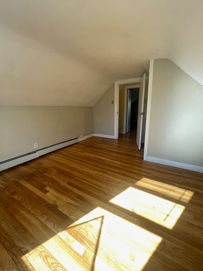 Building Photo - 296-298 Hurley Street