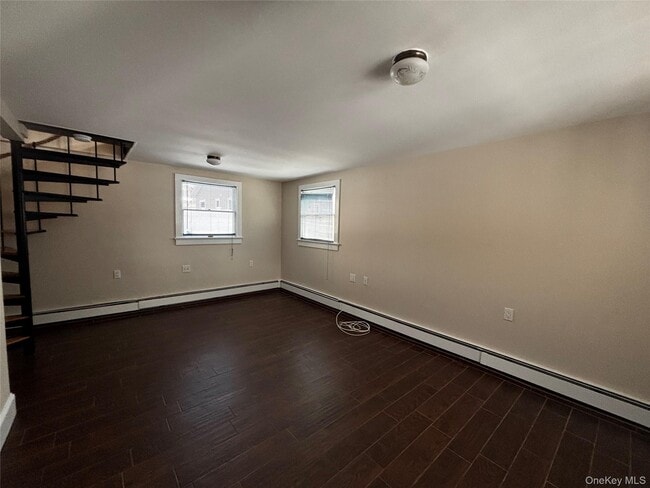 Building Photo - 15 King Rd