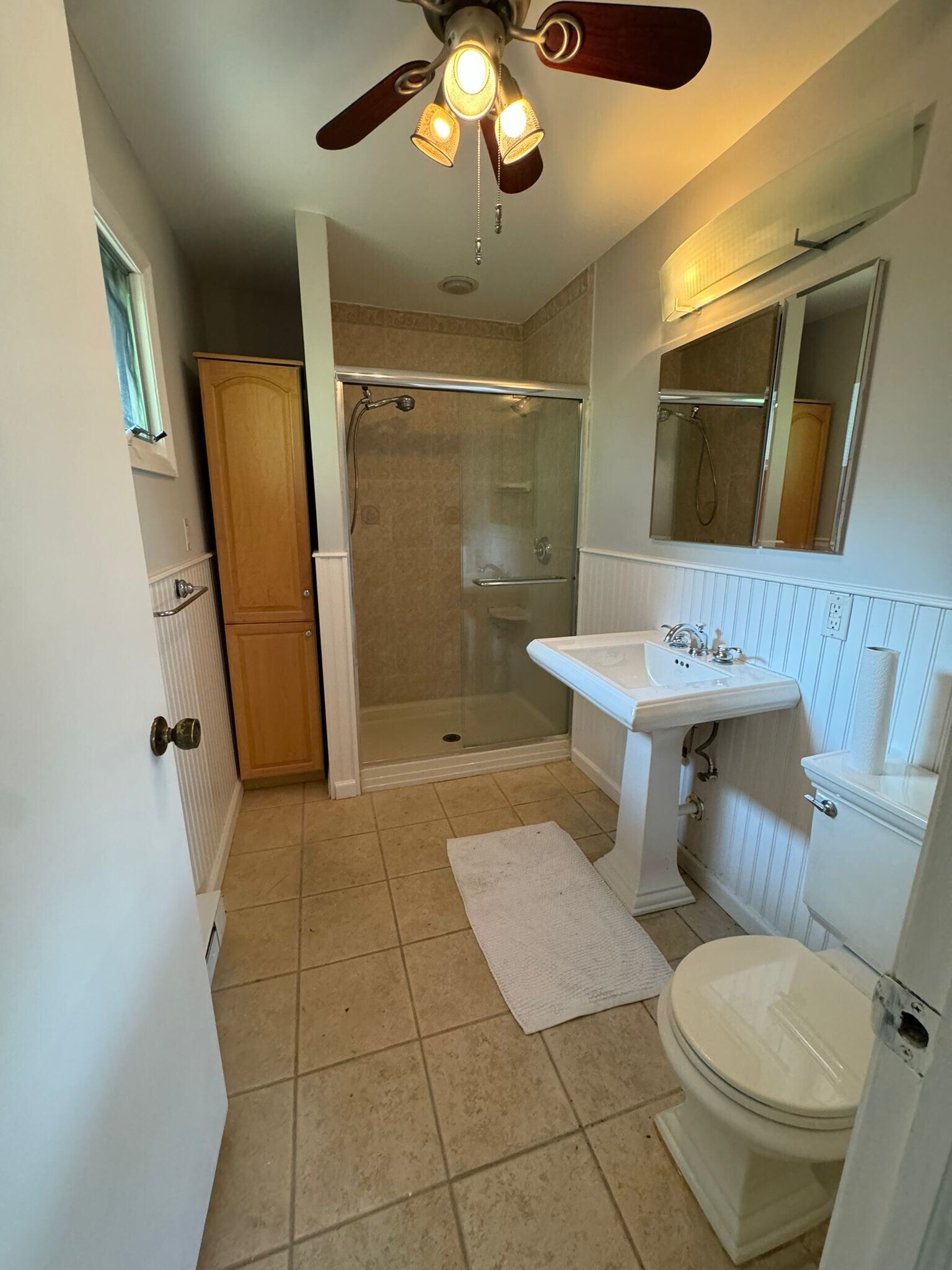 Building Photo - 537 Winterburn Grv