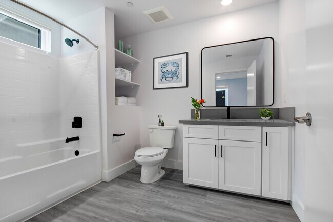 Building Photo - Vanowen 48