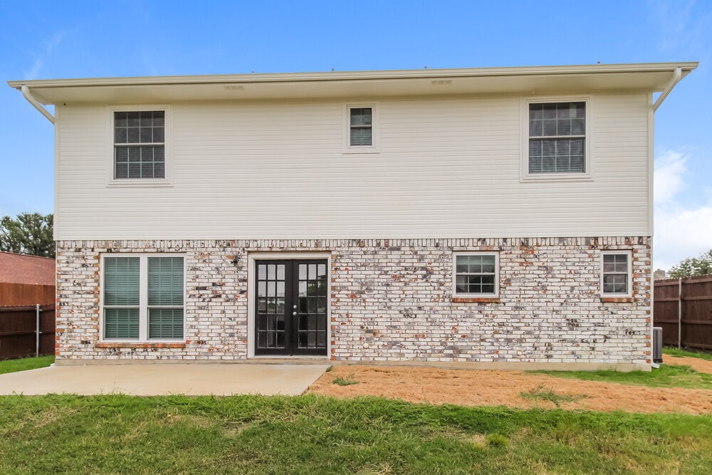 Building Photo - 3355 Brooke St