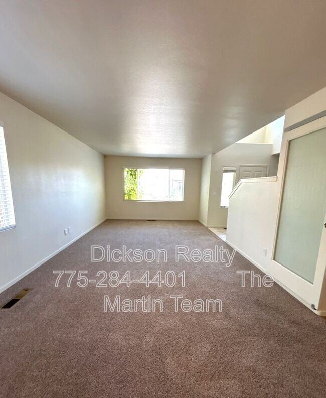 Building Photo - 5153 Lorenzo Ln