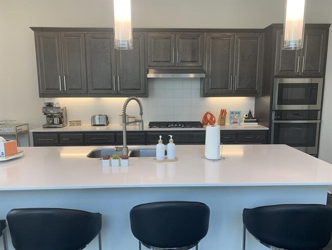 Building Photo - 12504 Ayrshire Wy