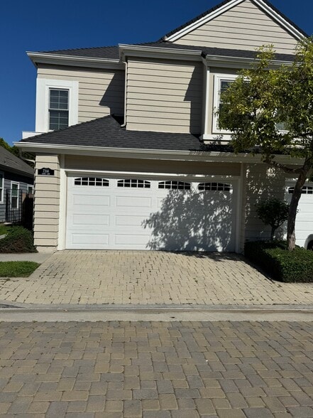 Building Photo - 7314 Laura Ln