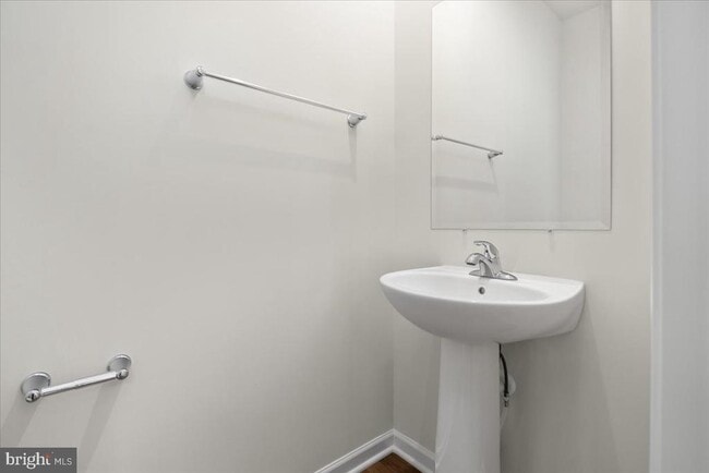 Building Photo - 210 Monteith Dr