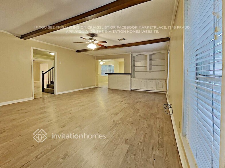 Building Photo - 5203 Cobble Ln