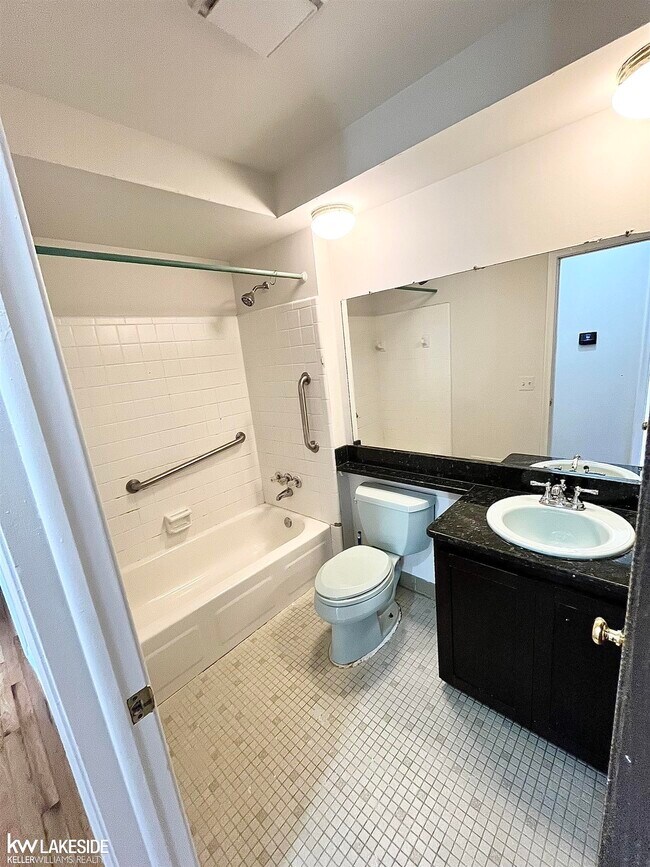 Building Photo - 31287 Mc Namee St