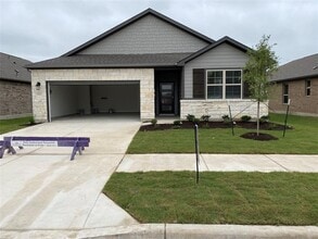 Building Photo - 1513 Whippletree Trl