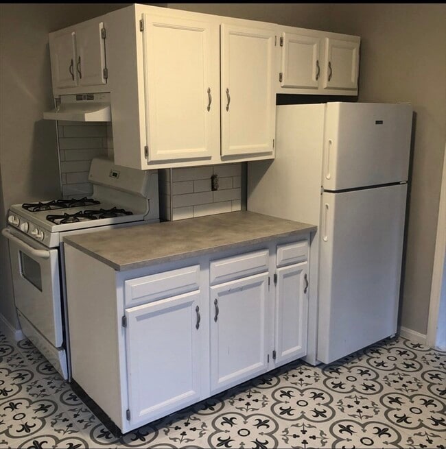 Building Photo - 44-46 Benefit St