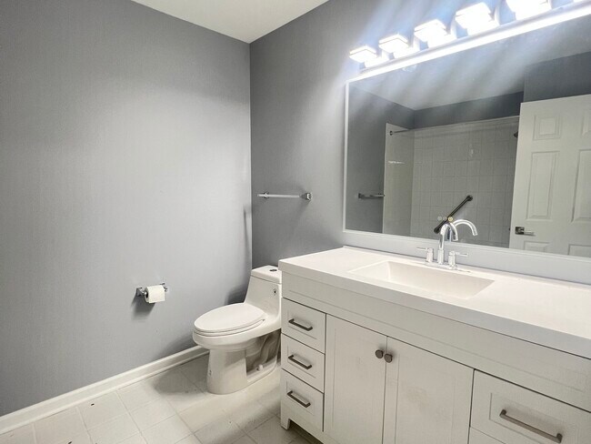 Building Photo - 123 Iliad Dr