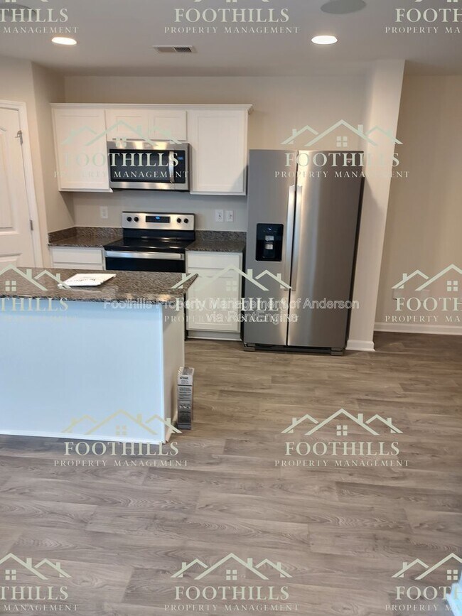 Building Photo - 145 Adger Rd