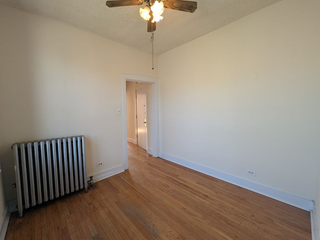 Building Photo - 1542 N Kedzie Ave