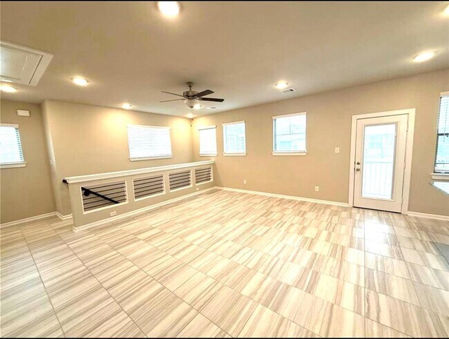 Building Photo - 7623 Green Bulrush Wy
