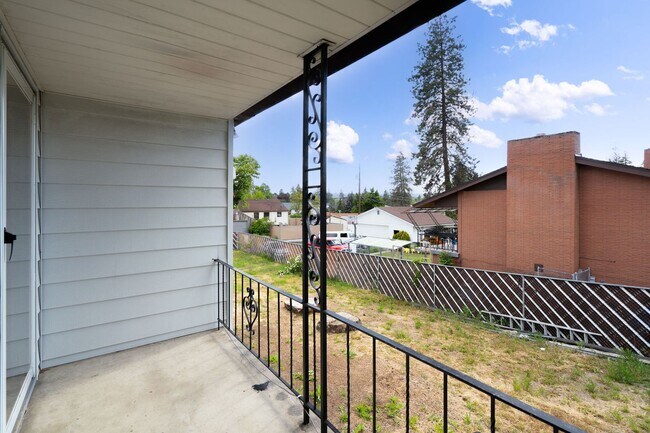 Building Photo - Gorgeous Audubon Park Home with Detached G...