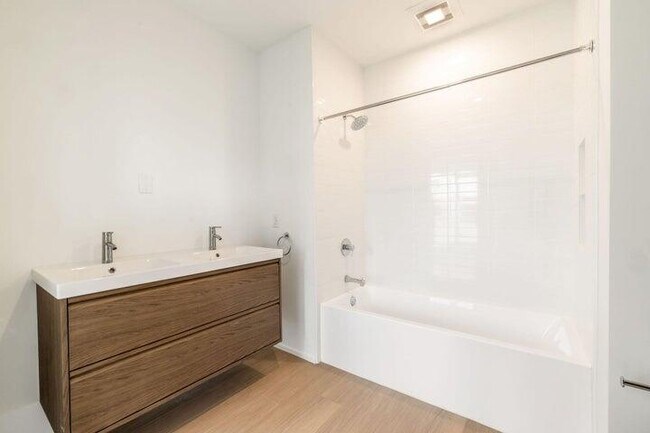 Building Photo - 1185 Harmony Ct