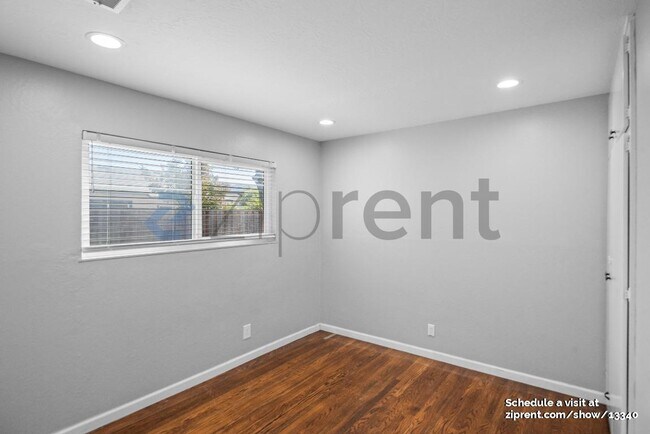 Building Photo - 6186 Alvord Way
