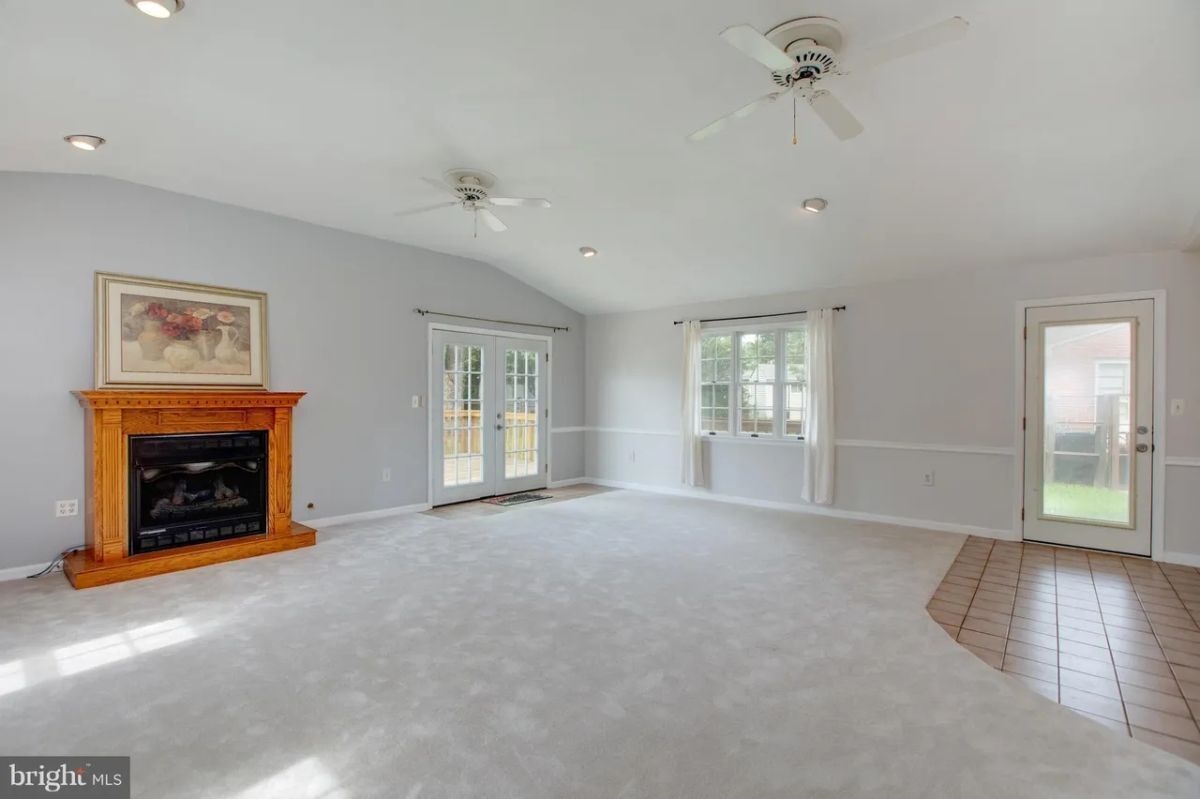 Building Photo - 4912 Upland Dr