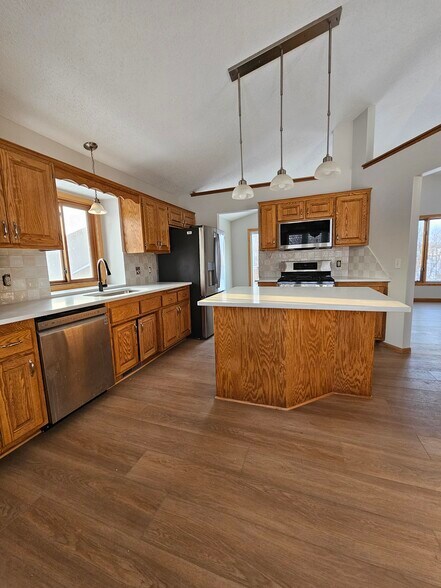 Building Photo - 10283 Karston Ave NE