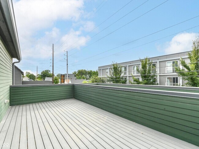 Building Photo - 1704 Rosette Wy