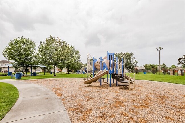 Building Photo - 8822 Clearbourne Ln