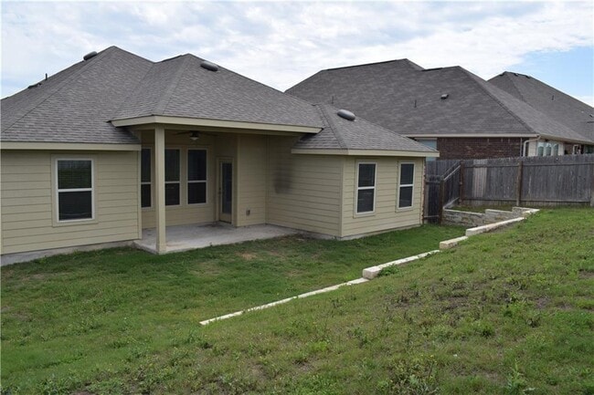 Building Photo - 2013 Pitkin Dr