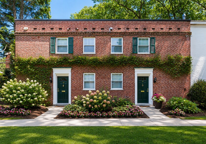 Building Photo - 124 Independence Dr