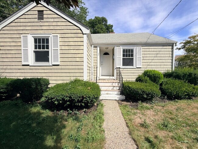 Building Photo - 25 Brookside Rd