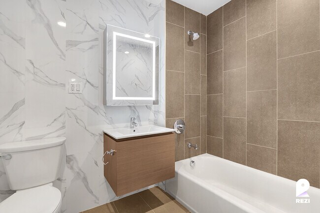 Building Photo - 148-37 88th Ave