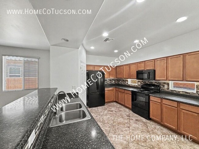 Building Photo - 6411 W Willow Falls Way