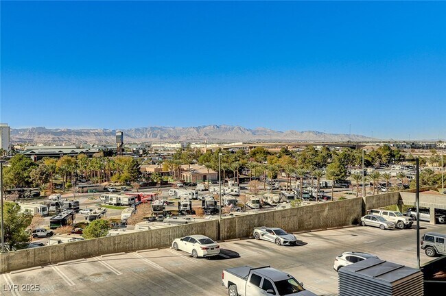 Building Photo - 8255 S Las Vegas Blvd