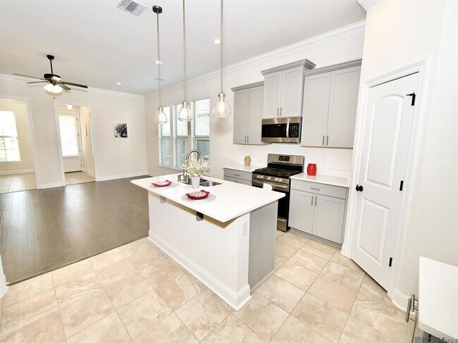 Building Photo - 17065 White Ibis Ave