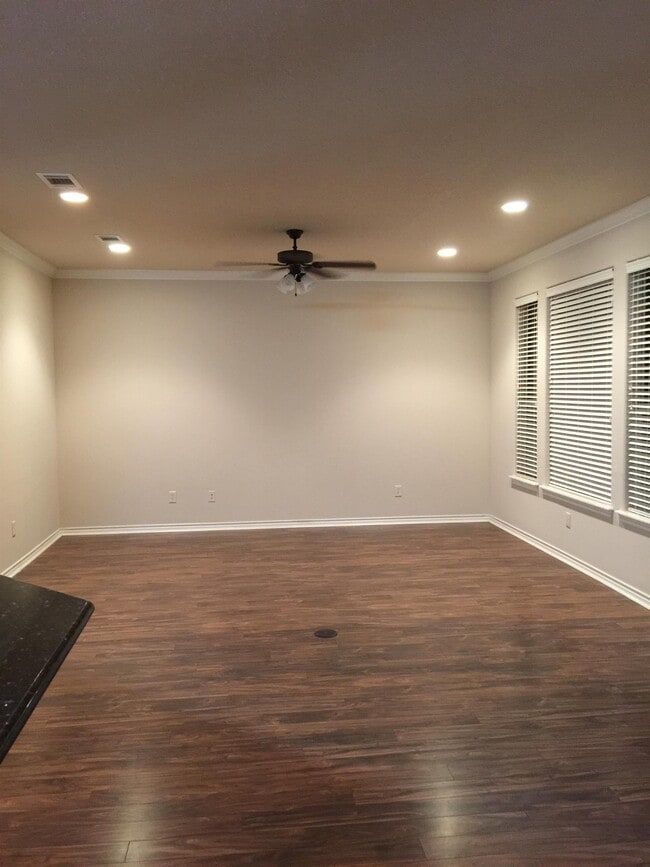 Building Photo - 4248 Rocky Rhodes Dr