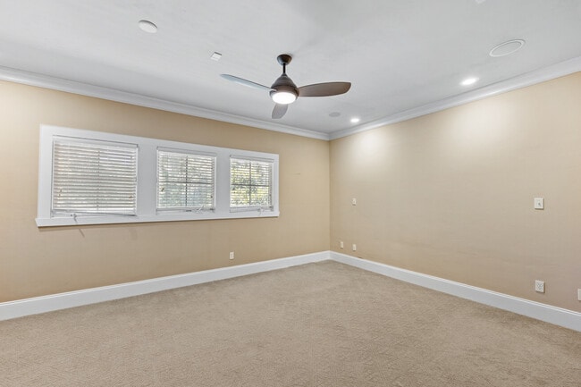 Building Photo - 1836 Ashley Hall Way