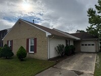 Building Photo - LANDSTOWN MEADOWS_Three Bedroom Ranch