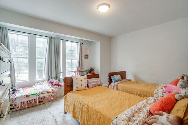 Building Photo - 5221 Grand Mesa Dr