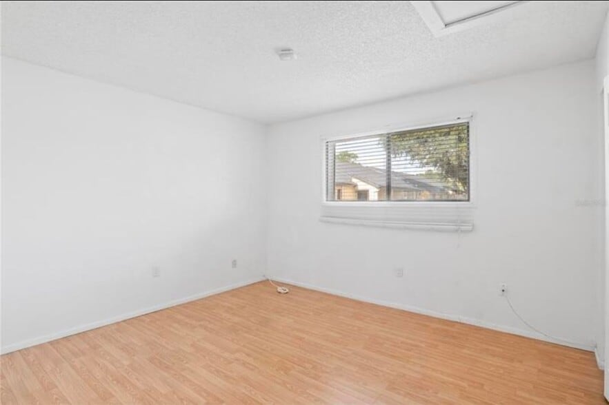 Building Photo - 920 N Lake Destiny Rd