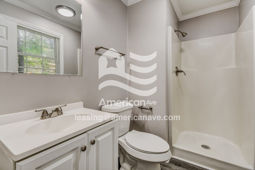 Building Photo - 632 83rd Pl S