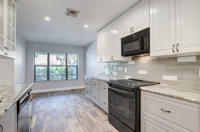 Building Photo - 11834 Donlin Dr