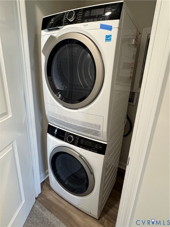 Building Photo - 5862 Ginger Dr