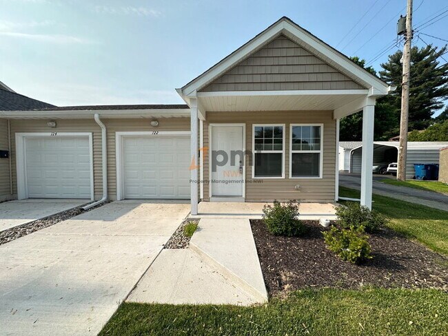 Building Photo - 122-124-124 Park Ave