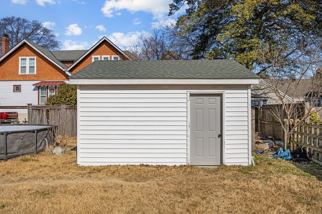 Building Photo - 9120 Granby St