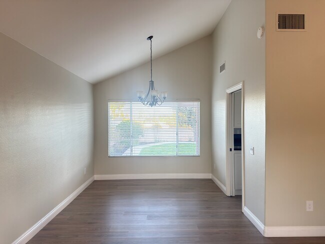 Building Photo - 17571 Cabela Dr