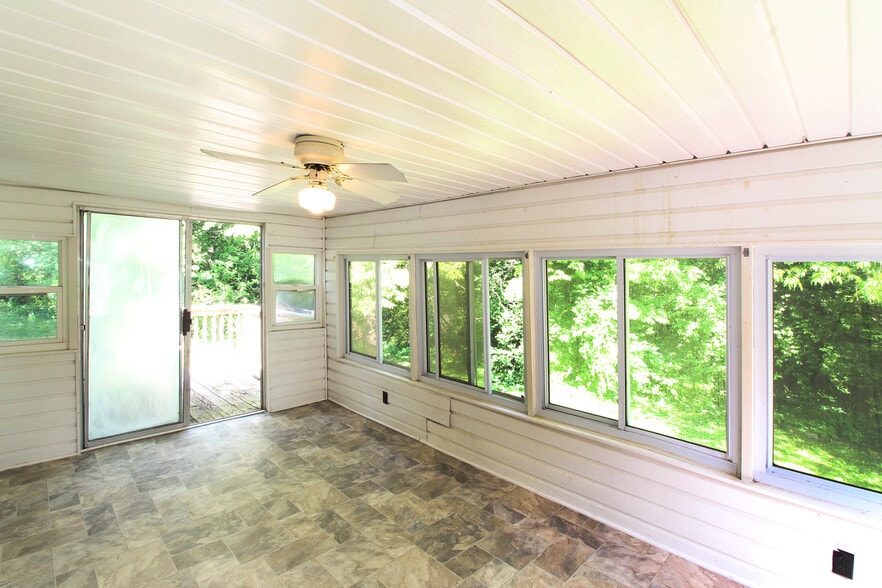 Building Photo - 1940 Harris Rd