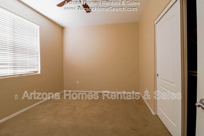 Building Photo - 732 West Camino Tunera