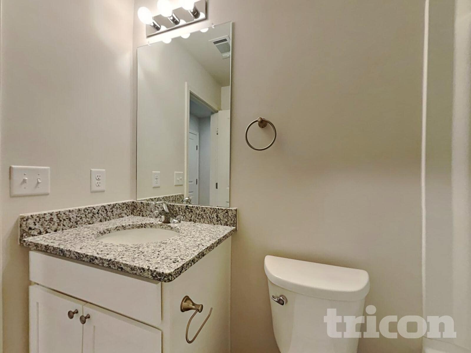 Building Photo - 507 Dayspring Dr