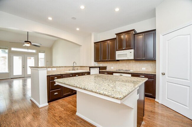 Building Photo - 3306 Silverbrook Ln