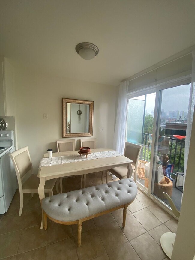 Interior Photo - Villa Capri