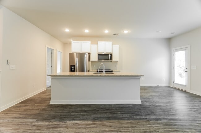 Building Photo - 5414 Cedar Creek Dr