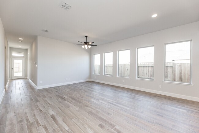 Building Photo - 2922 Sunrise Fld Ln